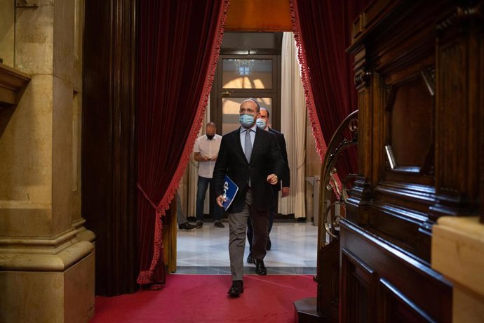 El líder del PP catalán, Alejandro Fernández, a su llegada al Debate de Política General (DPG) en el Parlament, en Barcelona, Catalunya (España), a 16 de septiembre de 2020.