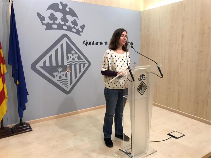 La regidora de Modelo de Ciudad, Vivienda Digna y Sostenibilidad, Neus Truyol, en rueda de prensa. Archivo.