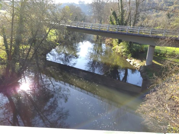 Río Nora, en Asturias, a su paso por Las Regueras.