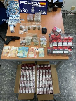 Efectos intervenidos en la "esquina del gato" de San Juan