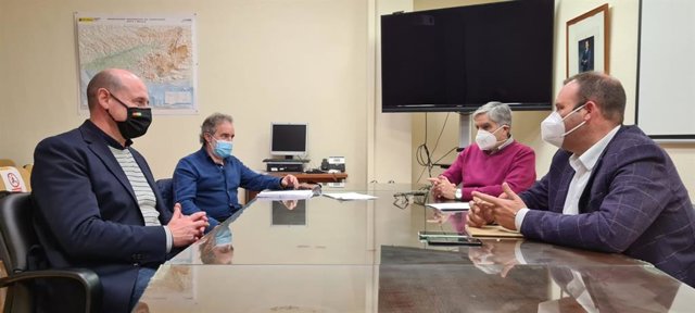 Reunión de la comisión de seguimiento de las obras en la red de agua de El Condado