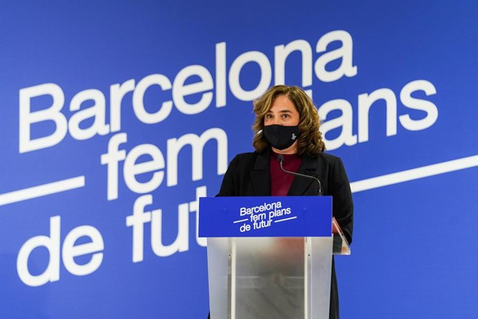 La alcaldesa de Barcelona, Ada Colau, presenta un plan municipal para captar Fondos de Recuperación y Resiliencia de la Unión Europea (UE), con el objetivo de afrontar la crisis de la Covid-19.