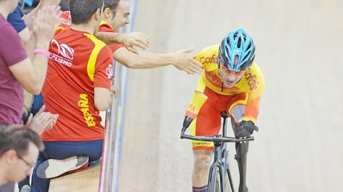 La selección española de ciclismo adaptado en pista inicia su preparación del Mundial en Valencia