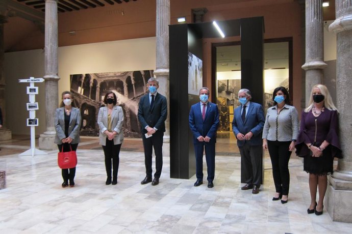 Inaguruación de la exposición fotográfico de Heraldo.