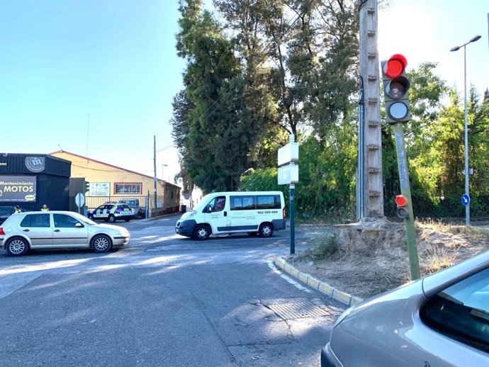 El semáforo de la A-8076