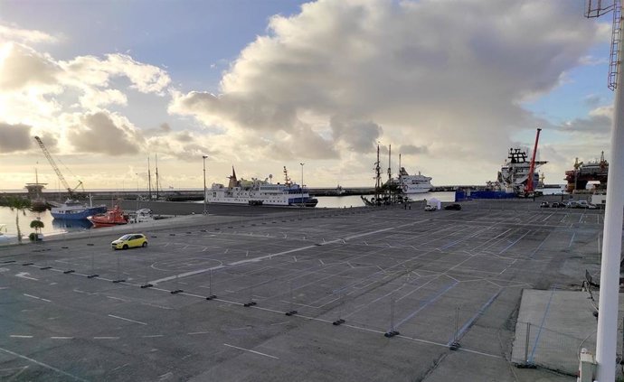 Aparcamiento gratuito en el puerto de Santa Cruz de Tenerife