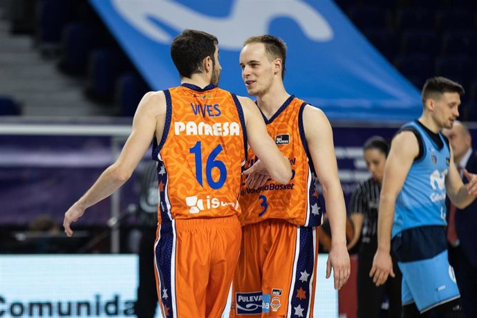 Vives y Prepelic (Valencia Basket)