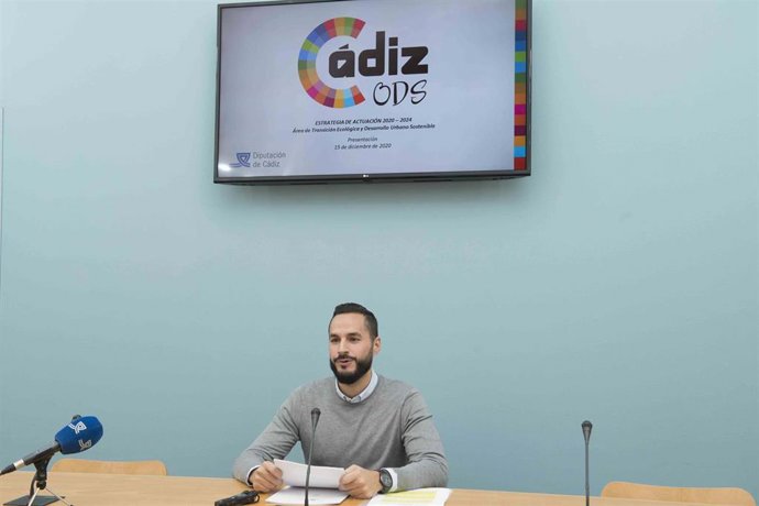 El vicepresidente segundo de la Diputación de Cádiz, Mario Fernández, ha presentado este martes la estrategia que llevará a cabo el área de Transición Ecológica y Desarrollo Urbano Sostenible hasta 2024