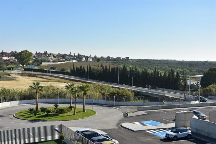Imagen de la nueva entrada al Colegio CEU San Pablo Sevilla.