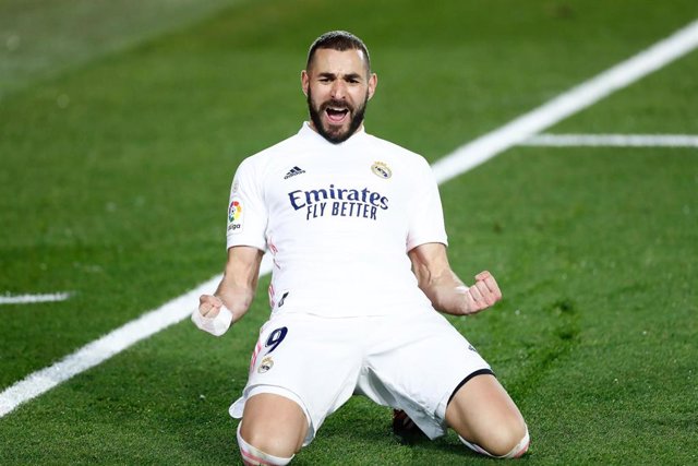 Karim Benzema celebra su doblete