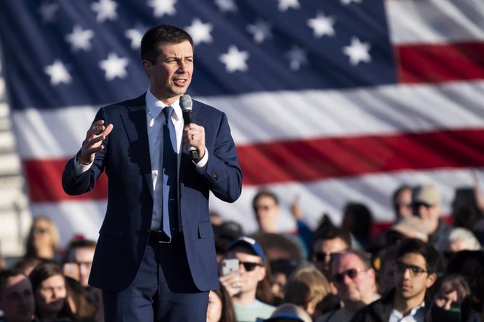 23 February 2020, US, Washington: USDemocratic Presidential candidate Pete Buttigieg speaks during a campaign rally at the Town Hall in Washington Liberty High School in Arlington. Photo: Michael Brochstein/ZUMA Wire/dpa