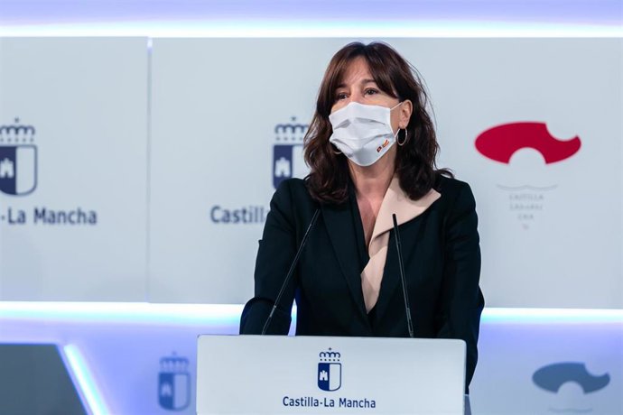 La consejera de Igualdad, Blanca Fernández, en rueda de prensa.