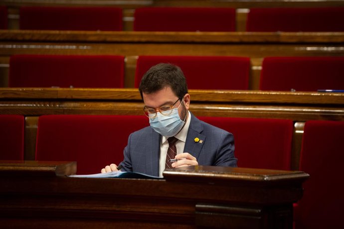 El vicepresident de la Generalitat, Pere Aragons, durant una sessió plenria al Parlament de Catalunya. Barcelona, Catalunya, 16 de desembre del 2020. 