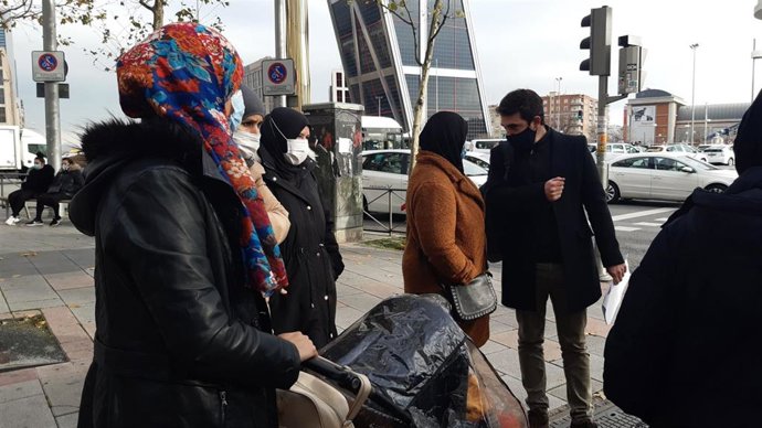 Vecinas de la Cañada Real presentan denuncia contra la Comunidad de Madrid y Naturgy/Union Fenosa, por la vulneración de los DDHH con los cortes de luz