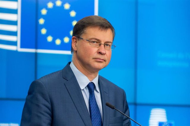 HANDOUT - 01 December 2020, Belgium, ·Brussels: European Commission Vice-President Valdis Dombrovskis gives a press conference at the end of a Economic and Financial Affairs Council (ECOFIN) meeting. Photo: -/European Council/dpa - ATTENTION: editorial us