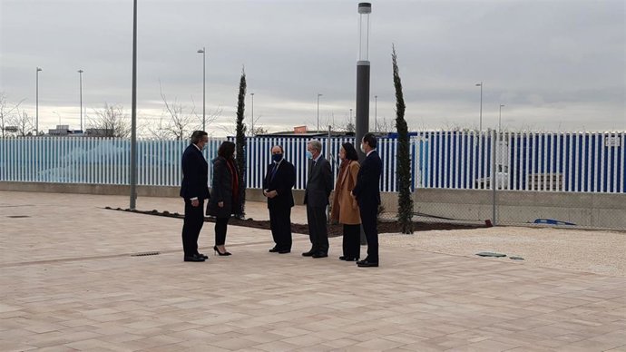 Ayuso visita el Instituto de Medicina Legal y Ciencias Forenses