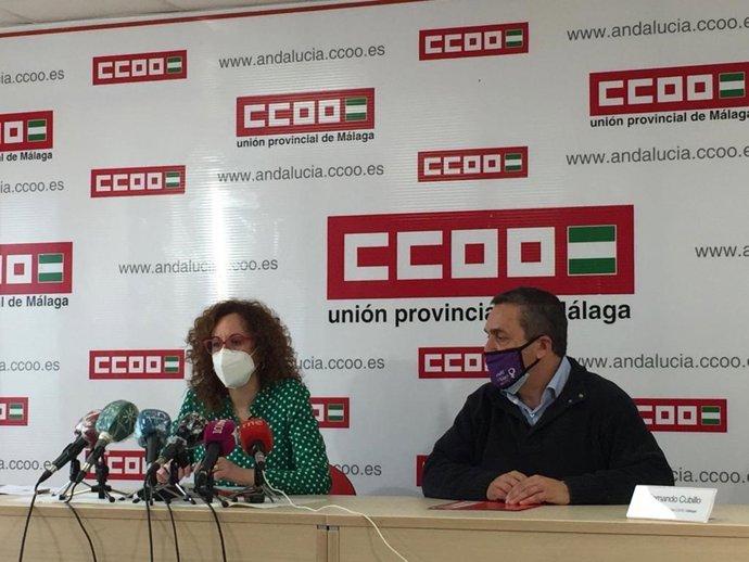 Nuria López, secretaria general de CCOO en Andalucía, y Fernando Cubillo, secretario general de CCOO Málaga, en rueda de prensa