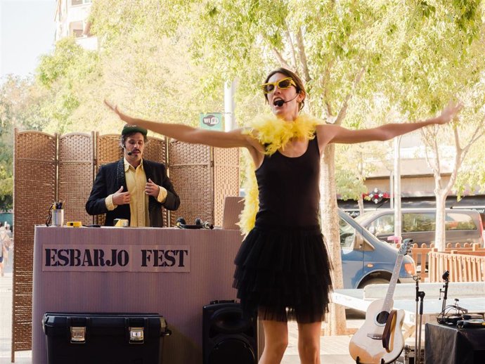 Espectáculo 'Esbarjo Fest', perteneciente al Cacim.
