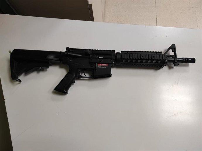 Arma de aire comprimido incautada a un joven denunciado en la zona norte