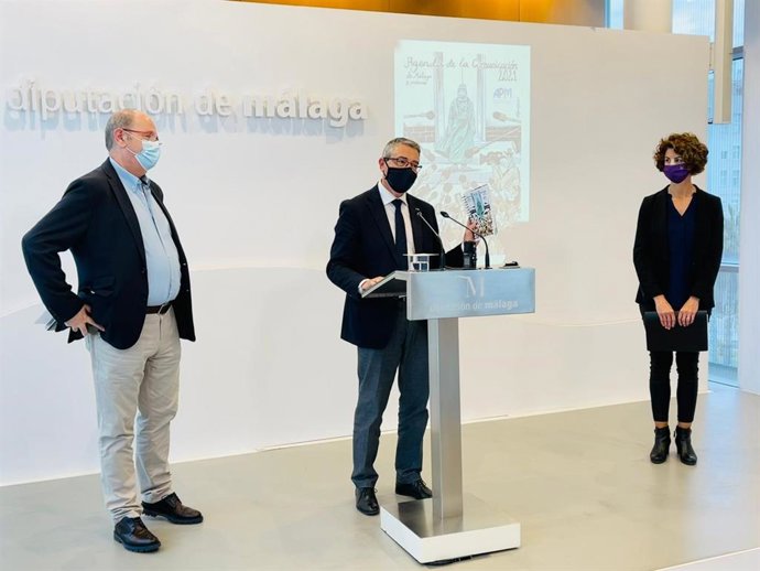 El presidente de la Diputación, Francisco Salado, presenta la Agenda de la Comunicación de la Asociación de la Prensa de Málaga 2021
