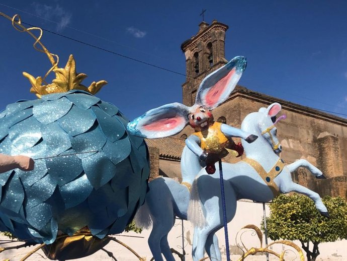 Detalles de las figuras de La Cenicienta.