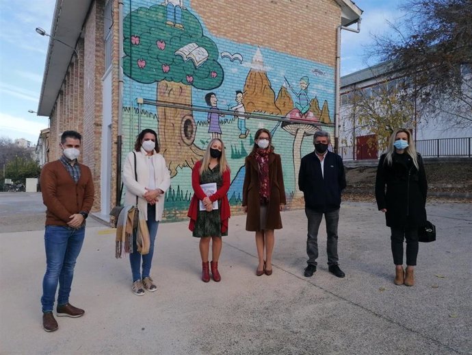 Presentación de un proyecto que fortalece el diálogo intergeneracional en las aulas