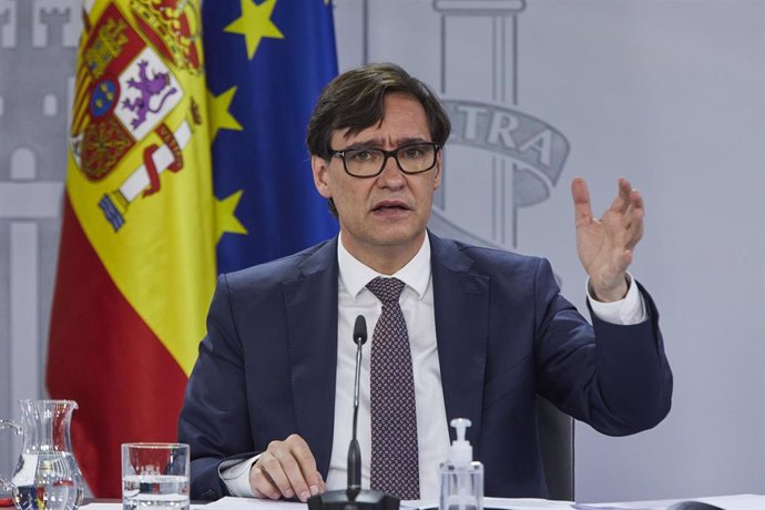 El ministro de Sanidad, Salvador Illa, ofrece una rueda de prensa tras el Consejo Interterritorial del Sistema Nacional de Salud, en Madrid (España), a 16 de diciembre de 2020.