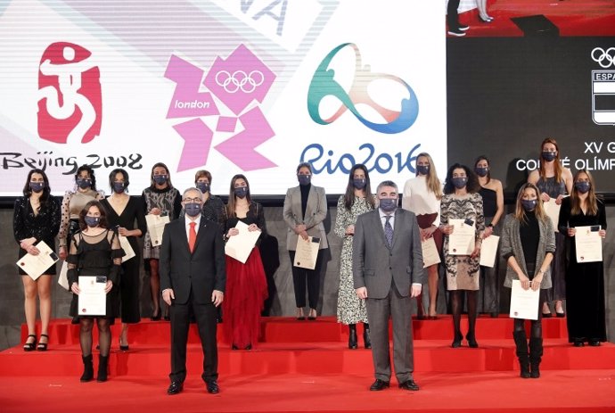 El COE homenajea a las medallista olímpicas en su XV Gala