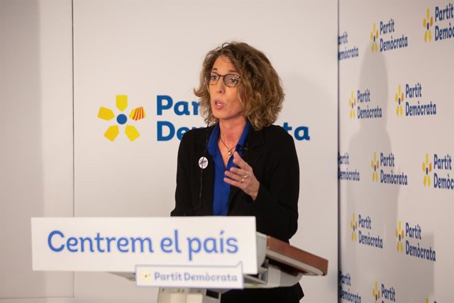 L'exconsellera i candidata del PDeCAT a les eleccions catalanes, Àngels Chacón, intervé en una trobada Digital d'Europa Press. Barcelona (Espanya), 17 de desembre del 2020. 
