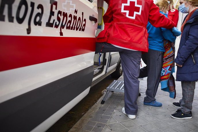 Dispositivo de Cruz Roja de vacunación contra la gripe en Aranjuez (Madrid)