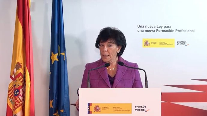 La ministra de Educación y FP, Isabel Celaá, interviene en el foro virtual Una nueva Ley para una nueva Formación Profesional