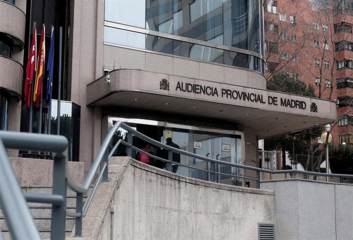 Puerta principal de la Audiencia Provincial de Madird, a 14 de febrero de 2020.