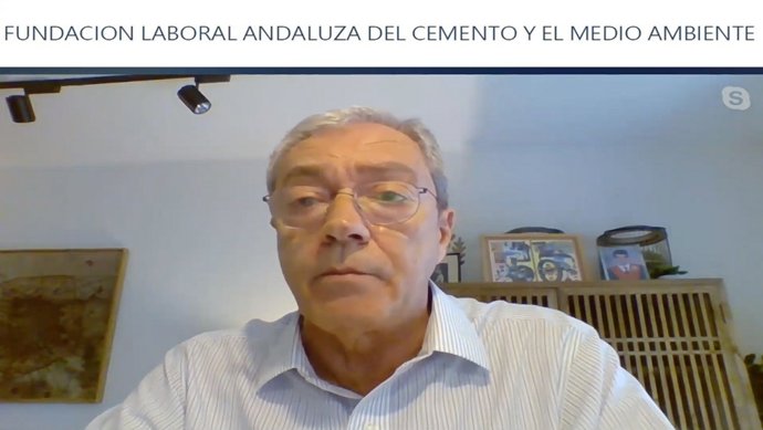 Velasco destaca la colaboración con el sector cementero andaluz para acceder a la financiación europea del Next Generation