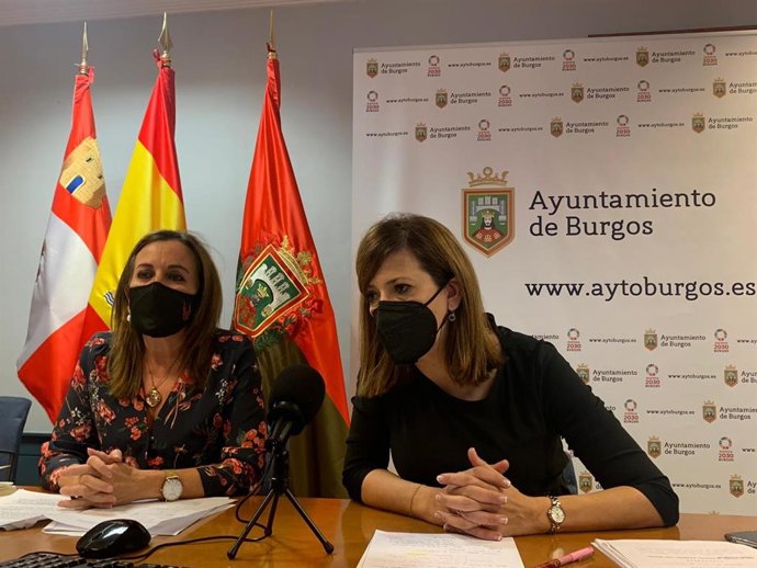 Rosario Pérez, concejal de Cs, y Nuria Barrio, coportavoz del equipo de Gobierno local.