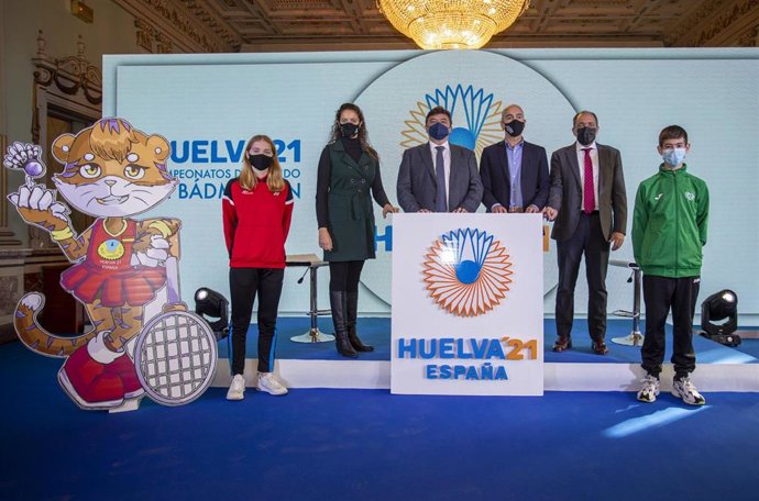 Presentación del logotipo y la mascota del Mundial de Bádminton 2021 que se celebrará en Huelva capital.