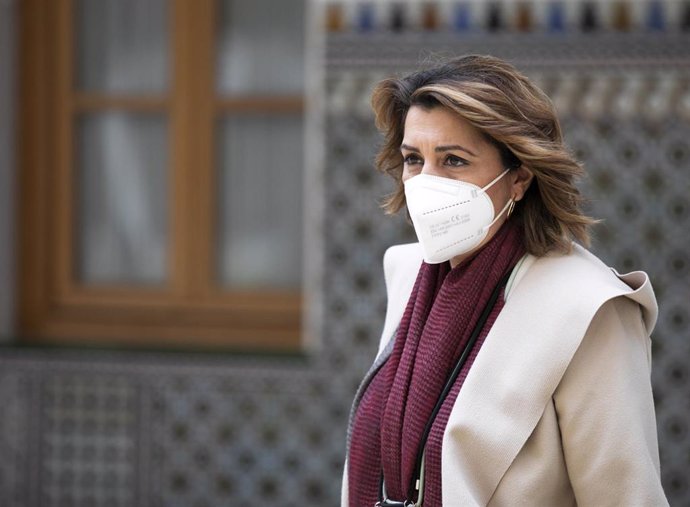 La secretaria del PSOE-A, Susana Díaz, a su llegada a la sesión de control al gobierno con preguntas al presidente de la Junta en la primera jornada del Pleno del Parlamento andaluz. En Sevilla (Andalucía, España) , a 16 de diciembre de 2020.