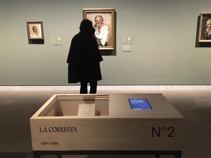 El cuadro El viejo pescador y los cuadernos de Pablo Picasso en una muestra del Museu Picasso de Barcelona