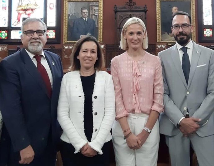 Los representantes de Ciudadanos en el Ayuntamiento de Palma con la portavoz Eva Pomar.