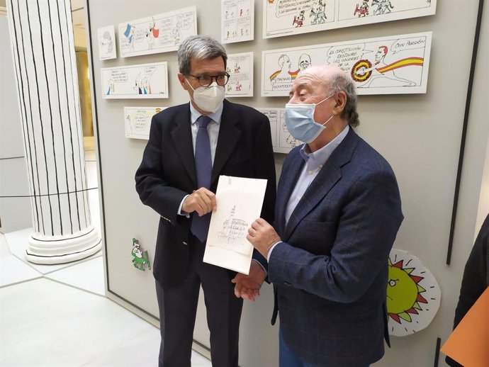 Peridis inaugura su retrospectiva en el Edificio del Reloj
