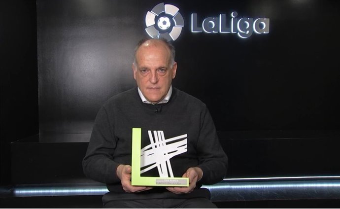 Fundación LaLiga recibe el premio al Evento Solidario de 2019 de la Fundación Cruz Blanca