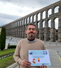 David San Juan, ganador del certamen 'Cartas de lactancia'
