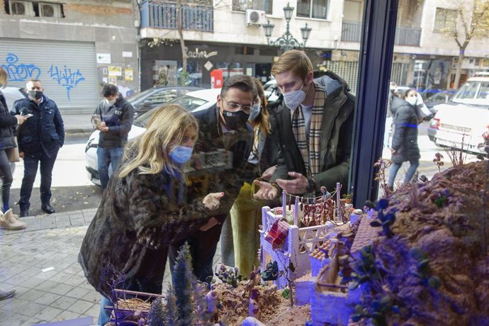 Visita a un belén del Carril del Picón