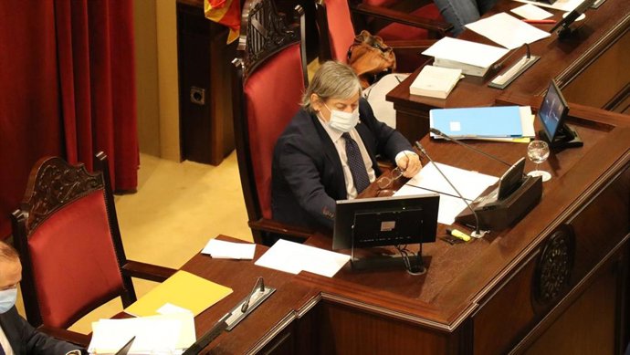 Celebración del Pleno de Presupuestos en el Parlament.