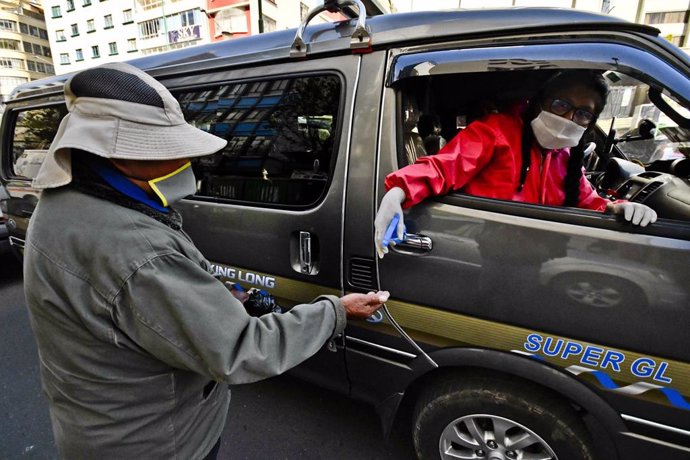 El Gobierno de Bolivia ha dado orden a la Policía para que anule las multas por circular sin permiso durante la cuarentena decretada por el coronavirus.