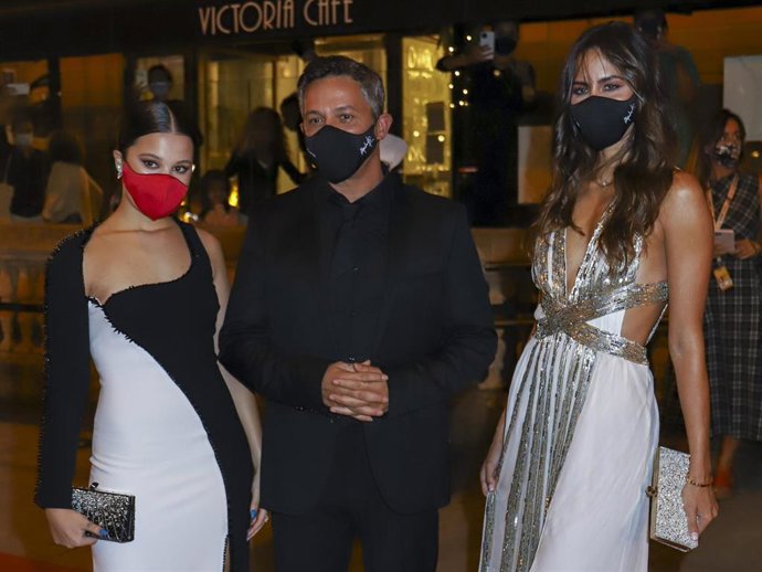 Alejandro Sanz, con Rachel Valdés y su hija Manuela en el pasado festival de cine de San Sebastián