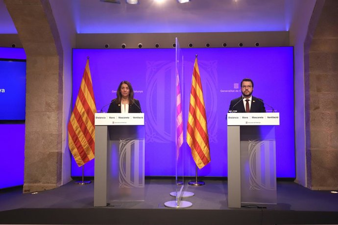 La consellera de Presidncia i portaveu del Govern, Meritxell Budó, i el vicepresident de la Generalitat, Pere Aragons, en una roda de premsa telemtica.
