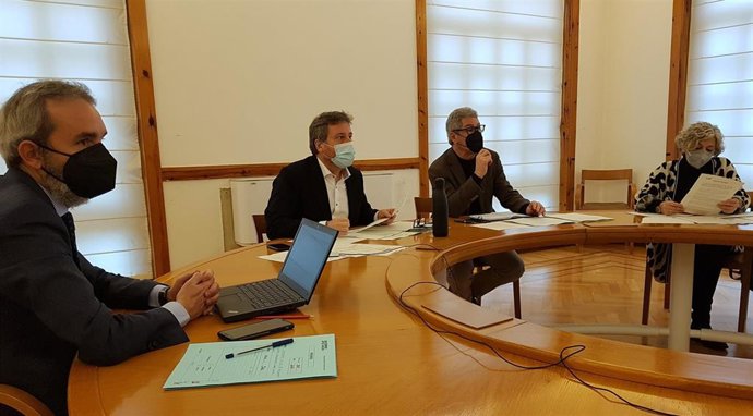 Reunión del Consejo Rector del Consorcio del Aeropuerto de Teruel.