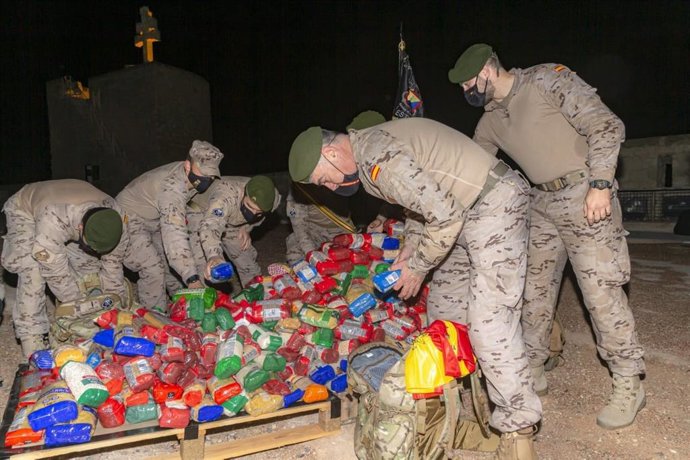Entrega de alimentos en la Basílica de la VeraCruz