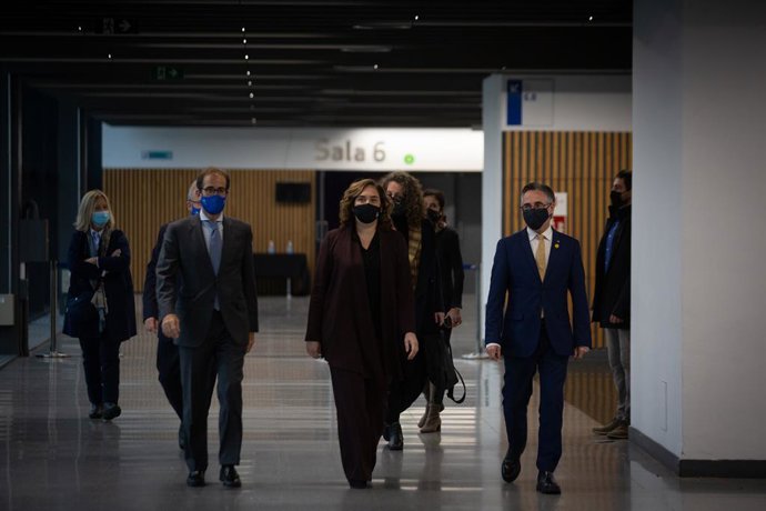 El president de Fira de Barcelona, Pau Relat; la presidenta del Consell General de Fira de Barcelona, Ada Colau; el conseller d'Empresa de la Generalitat, Ramon Tremosa, i el director general de Fira de Barcelona, Constantí Serrallonga.