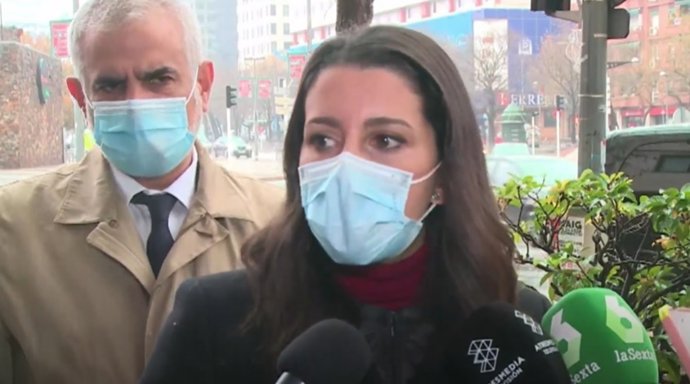 La líder de Cs, Inés Arrimadas, i el líder del partit a Catalunya, Carlos Carrizosa